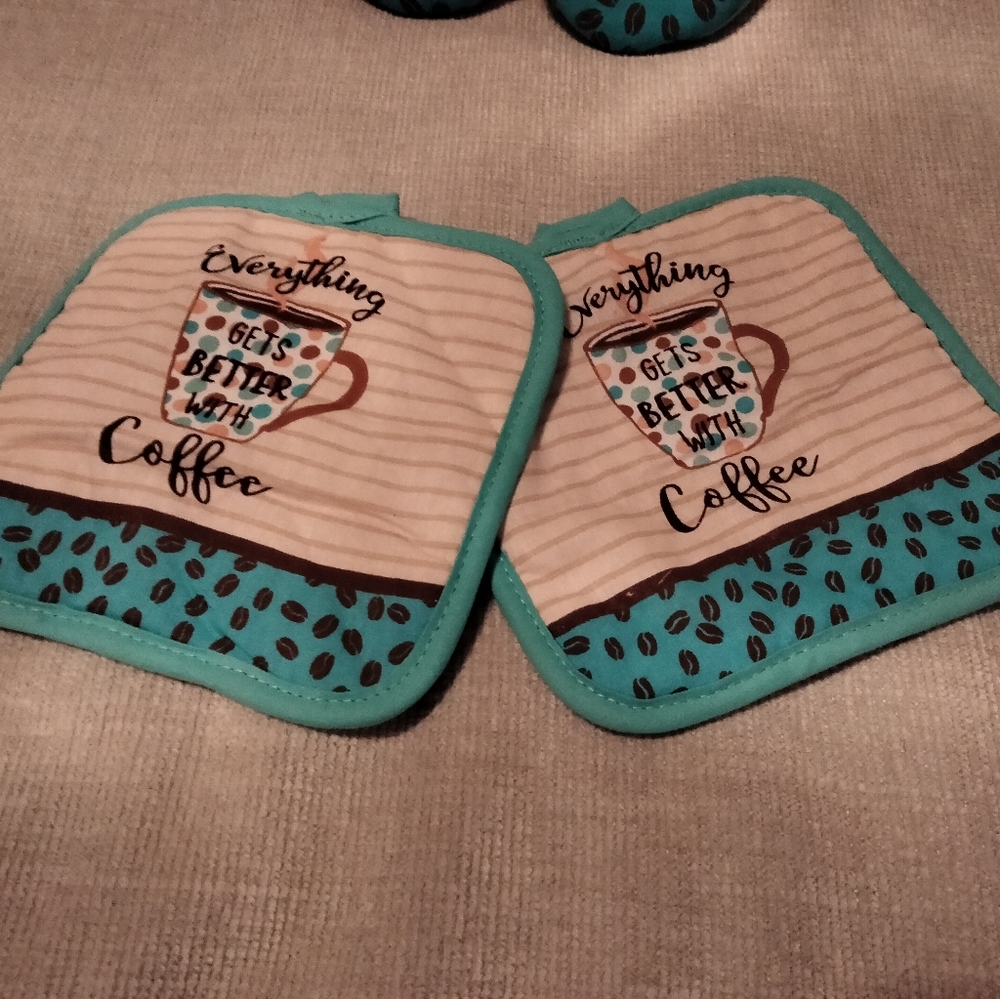 A Coffee Kitchen Set - Picture 3 of 5